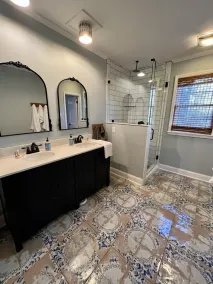 Centrally located fully renovated home, walkable to VSU & SGMC. - Image 4