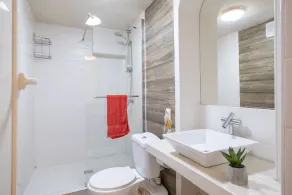 Bohemian Guest House - Image 5
