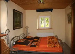 Apartamento na casa enxaimel renovada - Image 4