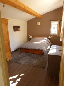 Hermosa villa clasificada 3 *, 60m², propiedad independiente, tranquila, arbolada y cerrada - Image 4