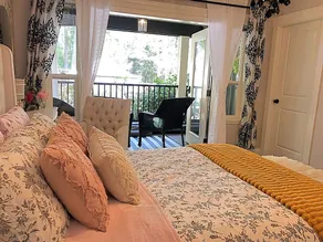 1 Schlafzimmer Paris Chic Suite Bear Mountain Victoria - Image 5