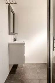 Apartamento de luxo (2p) com terraço, estacionamento. Perto do mar. - Image 2