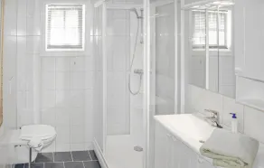 Maison confortable de 4 chambres à Hundeidvik - Image 3