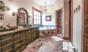 Spectacular Secluded 5 Bedroom Luxury Mountain Property - Image 3