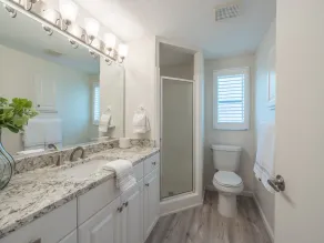 Gorgeous beach house on Venice Island, heated pool, min away from private beach! - Image 4