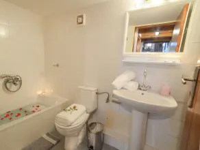 Lovely Holiday Home in Kalamitsi Alexandrou - Image 3