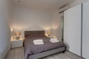 Modern Apartment just off the Promenade - Image 4