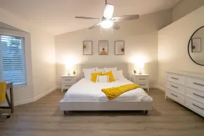 King Bed - Downtown Gilbert - Hot Tub, Pool, Entertainment, Arcades + Projector! - Image 5