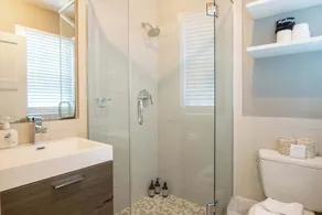 Renovated Oceanfront Penthouse - Image 2