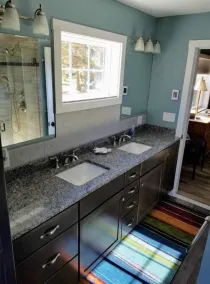 Beautifully Renovated, Central AC, wash/dryer, dishwasher, New Appliances. - Image 2