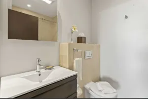 *HOTEL SERVICE* LUXURY 2 BEDROOM CONDO AT LEVENT ON EAGLE BEACH - Image 4