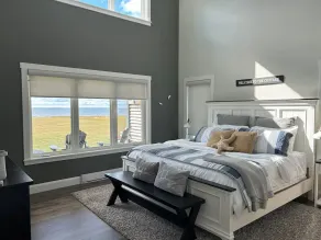 Beautiful ocean front beach house , Hot Tub! - Image 5