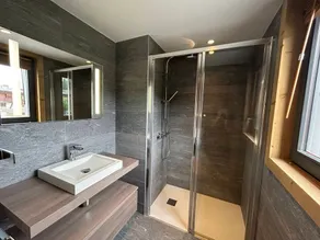 Luxury Ski-in/Ski-out Apartment, Central Les Gets, Sleeps 10 - Image 3