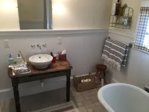 3 BR East Hampton NW Cottage, Schritte zum Sammy's Beach - Image 2