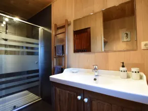 Very welcoming and cosy chalet - Image 2