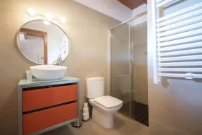 Villa Torrelles: Pool and views 20min to Barcelona - Image 3