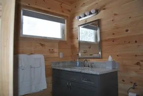 Scenic Fingerlakes Hideaway - Image 2