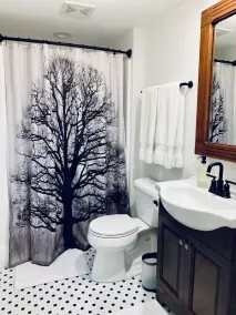 The Heartwood House<3 : Dwntwn Three Oaks, 2BR/2BA - Image 2