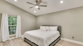 Cozy retreat with 3 Bedrooms 2 Baths and a Pool. Long-term stay only!!! - Image 4