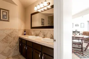 Two Bedroom Suite Spectacular Views 30 Day Rental - Image 2