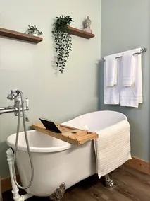 Old Oak | Hot Tub | 4-Season Family Retreat - Image 2