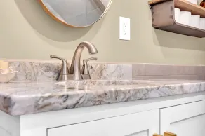 Newly renovated Cozy home with chef kitchen, pretty much fully stocked  - Image 4