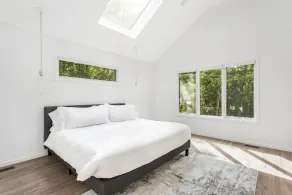 5 BR Newly Renovated. Entertainers Dream. 5 min from Beach & Town of Sag Harbor - Image 5