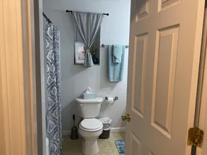 Cozy Apartment (sleeps 6) - Image 3