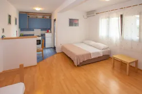 Apartments Barbara (60151-A2) - Pakostane - Image 3