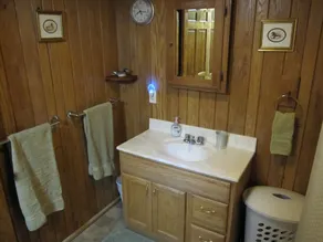 3 bdrm / 2bath \"chalet\", Wooded, nära Pictured Rocks, vandring och spår! - Image 3
