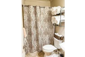 Pet Friendly Tranquil Cottage with Fire-Pit & Hot Tub Minutes to BEACHES - Image 3