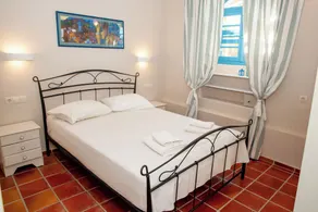 Amazing Traditional Home on Beach - Image 2