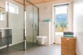 Luksus sommerhus midt i naturen og direkte ved Vravatn - Image 3