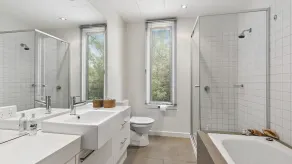 POINT GREY APARTMENT ONE - VIEWPOINT - Image 2