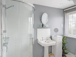 Caedwalla House, Selsey -  an annexe that sleeps 4 guests  in 2 bedrooms - Image 4