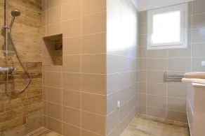 Nuova villa con piscina che si affaccia su un ettaro di terreno con vista sul vigneto - Image 3