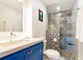 Beach Condo on the Marina, Fully Renovated - Image 3