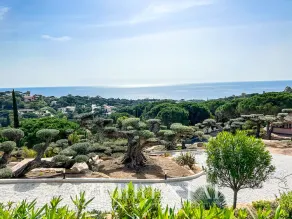 5 star deluxe property in La Nartelle with breathtaking sea views - Image 2