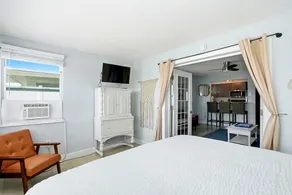 Bring your boat • 3 min walk to beach (wagon, towels, & umbrella provided) • Sunset/waterfront views from your backyard- Sleeps 6, Dog Friendly.  Watch dolphins and marine wildlife as you sip your coffee or cook up BBQ at night. Newly renovated! - Image 5