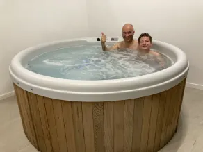 Guesthouse with jacuzzi in picturesque Leiedorp - Image 3