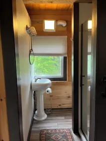 Base Camp Glamping @ Brook Ridge - Image 2