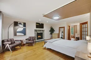 Incredible House in the Heart of the Poconos. Private Heated Pool & Hot Tub - Image 3