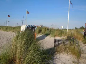Appartement de vacances avec balcon à seulement 200 m de la plage de la mer Baltique - Image 4