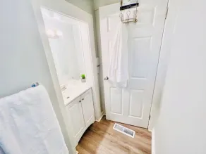 Stylish 3BR Home Sleeps 8 w/ Grill – Near CrossPlex & Downtown - Image 4