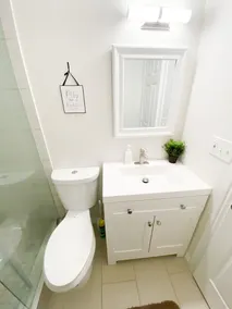 Beautiful and Cozy Home Across Street from Park - Image 4