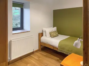 2 bedroom accommodation in Wroxall, near Ventnor - Image 2