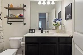 Comfy 3BR Home in Jarrell - Image 3