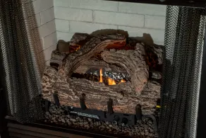 Luxurious Log Cabin Retreat Hot Tub Fireplace, Fire pit, Foosball, BBQ, 4 TVs - Image 2