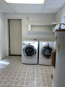 Historic, boutique home - 5 bdrm, pet friendly, 1 mi from  Warm Springs Pools - Image 3