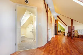 Appartamento vacanze 'Dachgeschosswohnung Wohllebe' con WLAN e aria condizionata - Image 2